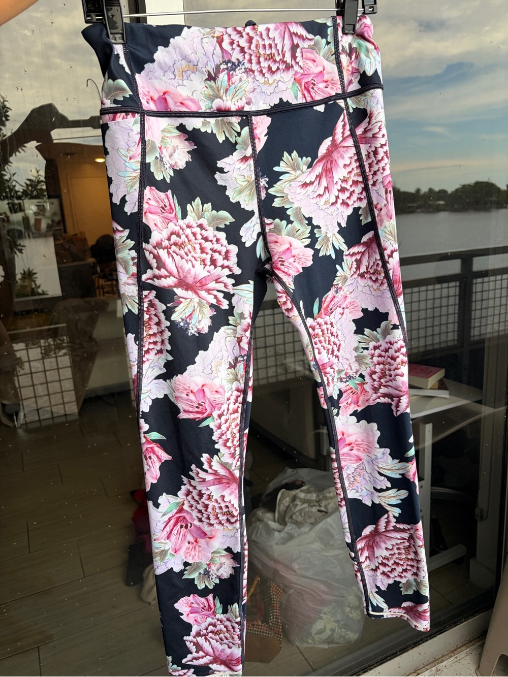 Athleta Art Floral Print Leggings - Pink on Black